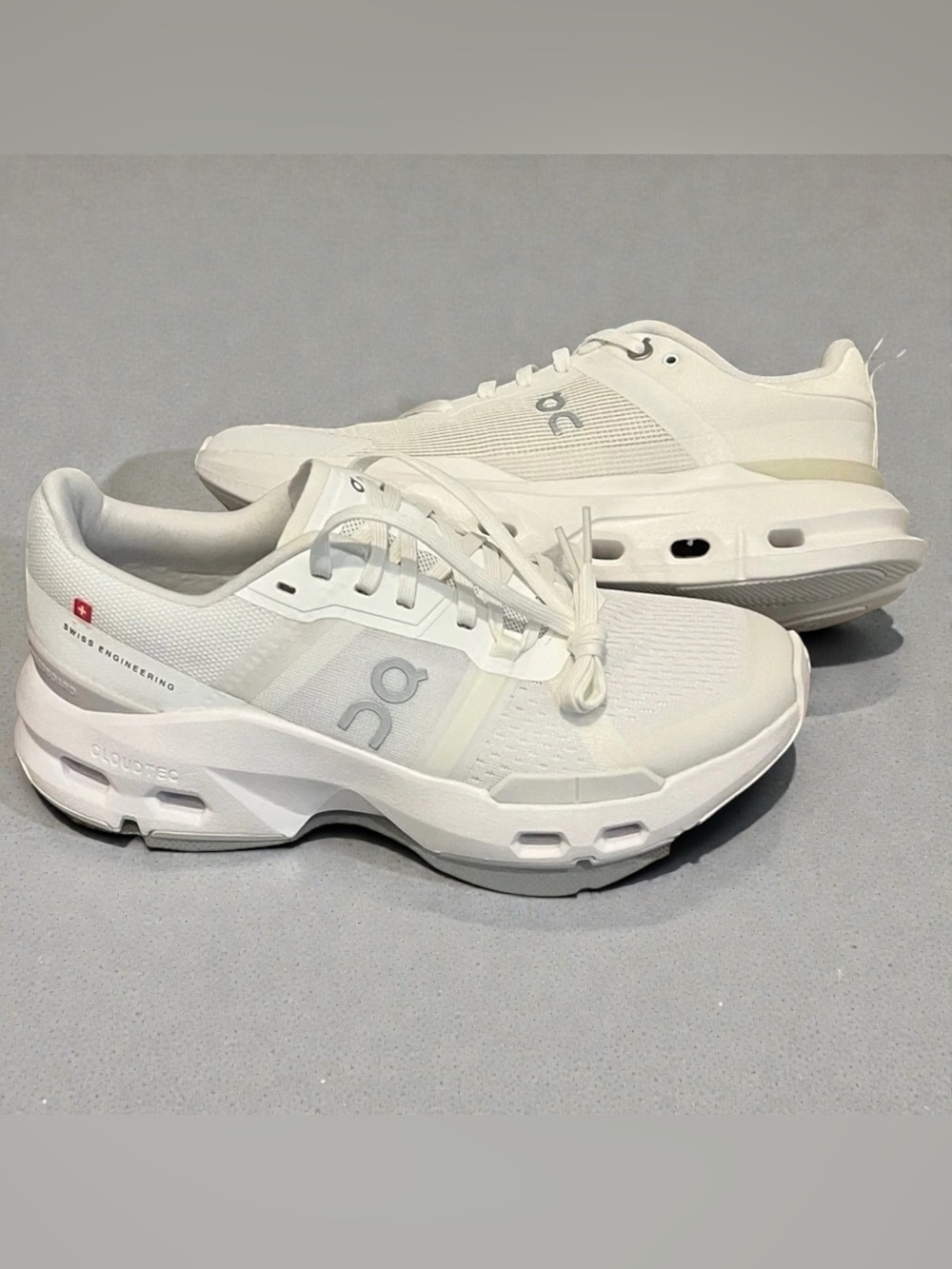 NEW On Cloud Women's Sneakers-  Size: 9.5 White/Frost Sneakers